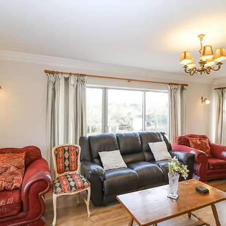 Roughty Bridge View Holiday home